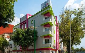 Hotel Estancias VIVE MX Cuauhtemoc, Trademark by Wyndham